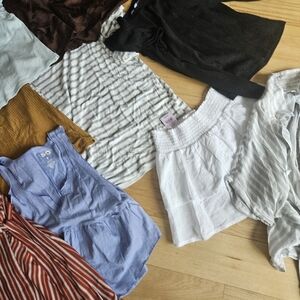 Assorted Women's Clothing Bundle Size Small